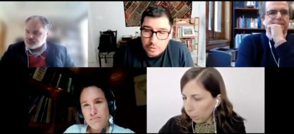 Cinco expertos en una videollamada